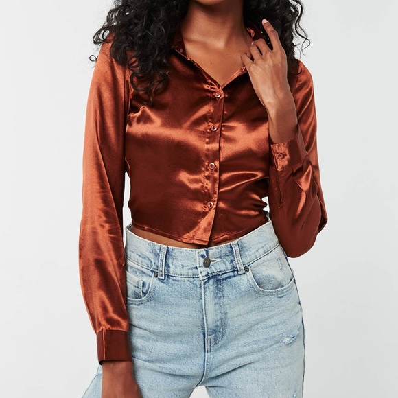 Satin brown shirt back with lacet - Picture 1 of 3